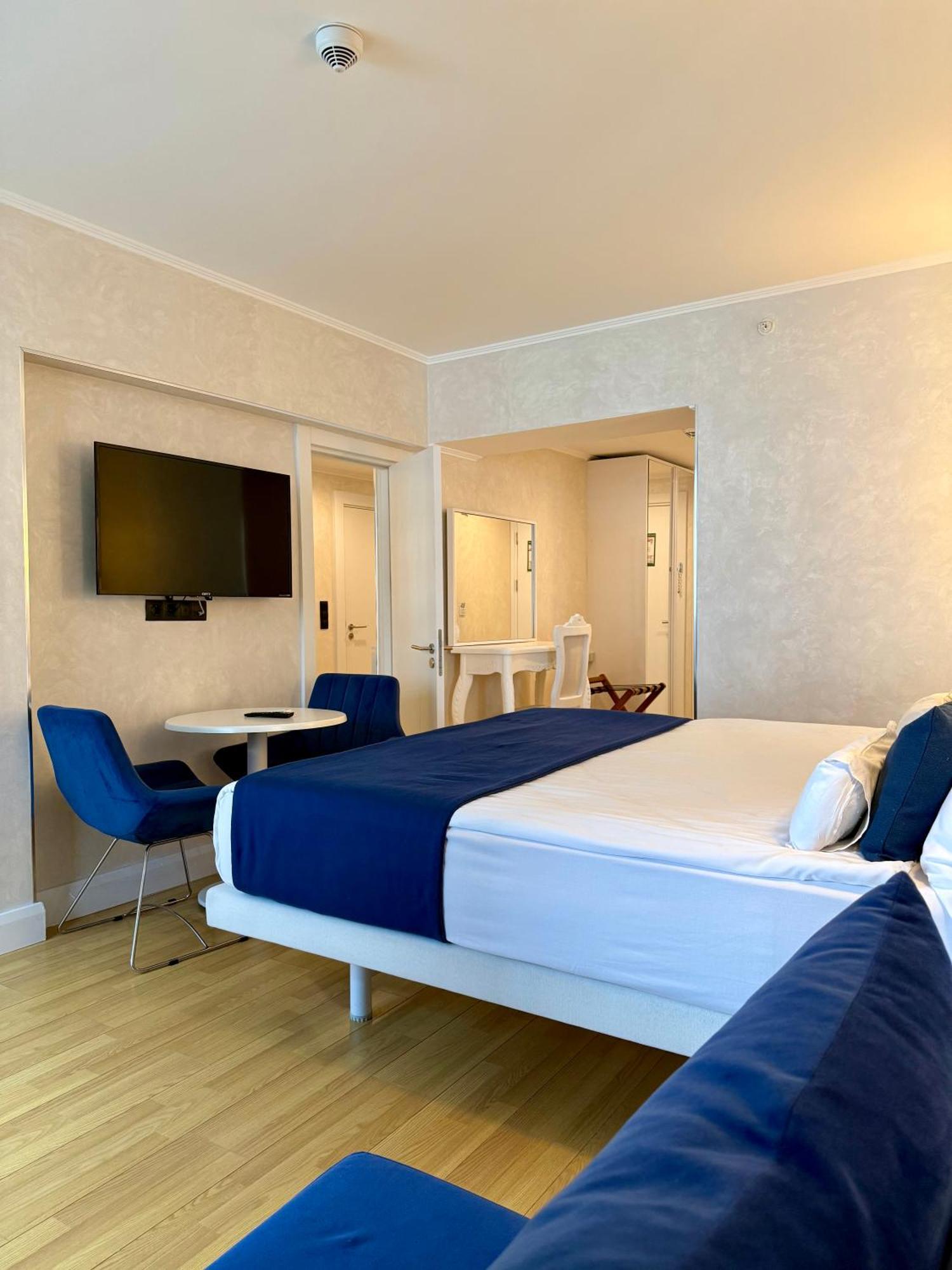 Seaside Vip Hotel Batumi Exterior foto