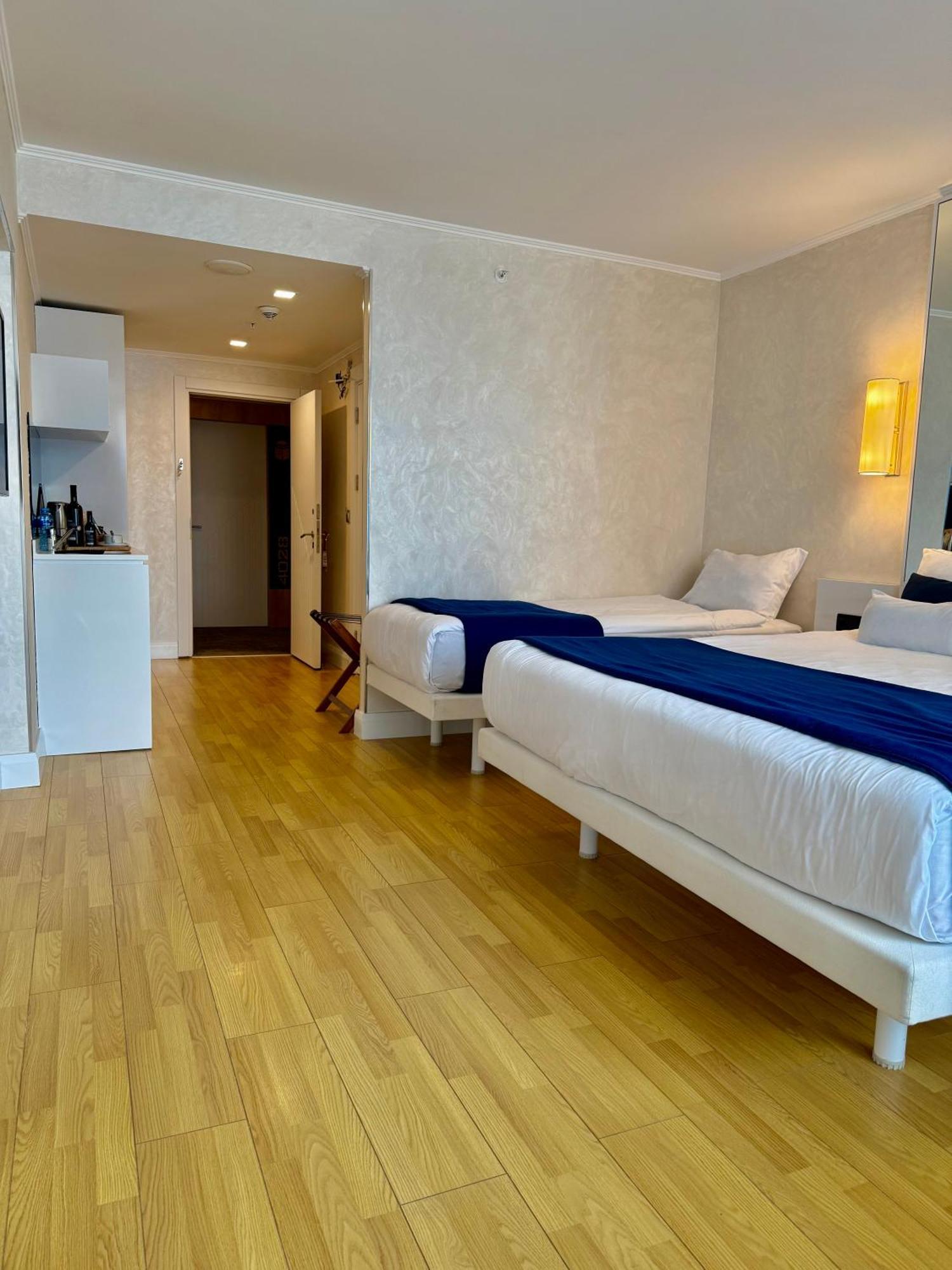 Seaside Vip Hotel Batumi Exterior foto